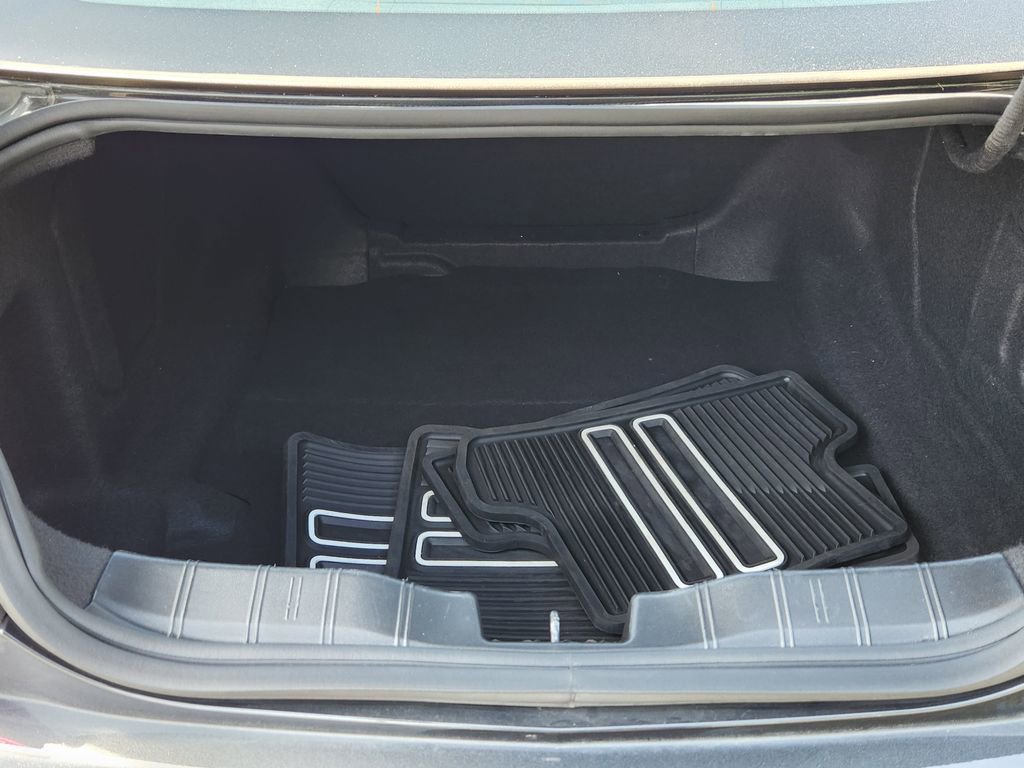 Used 2016 Chevrolet Camaro SS RWD image 11