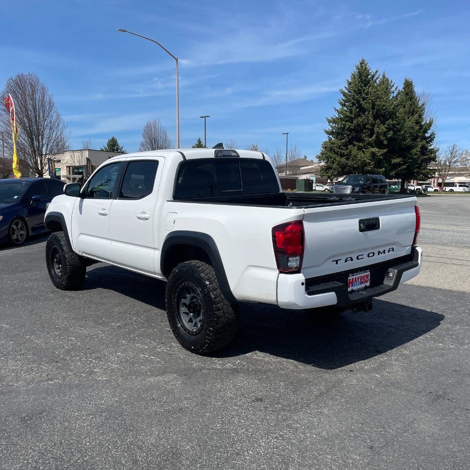 Used 2019 Toyota Tacoma TRD Off-Road AWD/4WD image 3