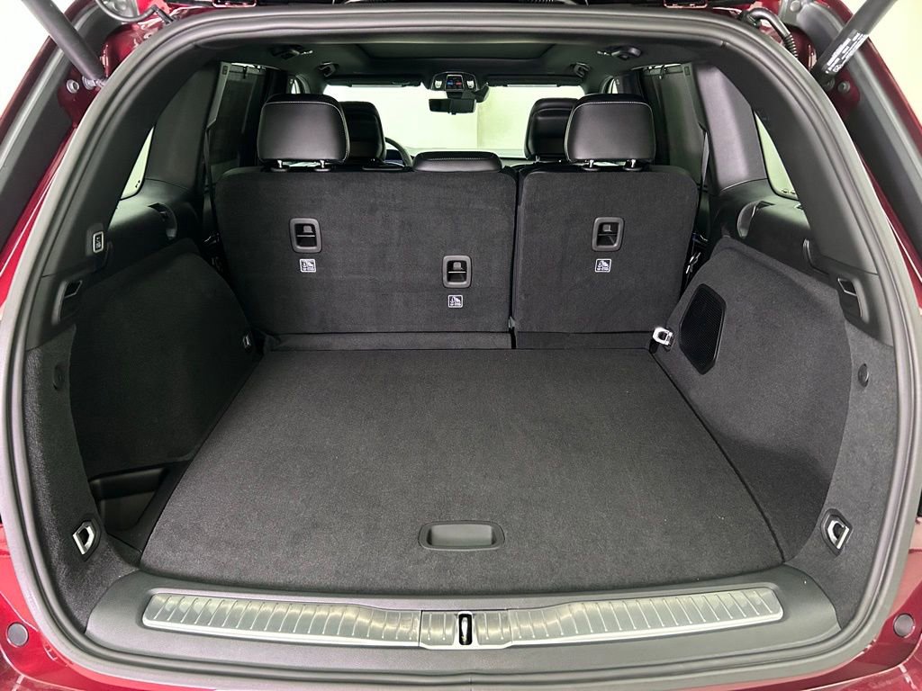 New 2025 Jeep Grand Cherokee Overland w/ Adv Protech Group III image 12