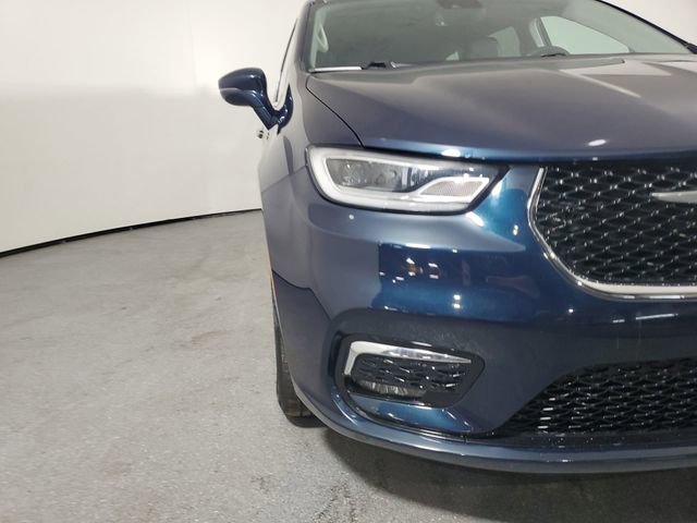 Used 2022 Chrysler Pacifica Touring-L image 27