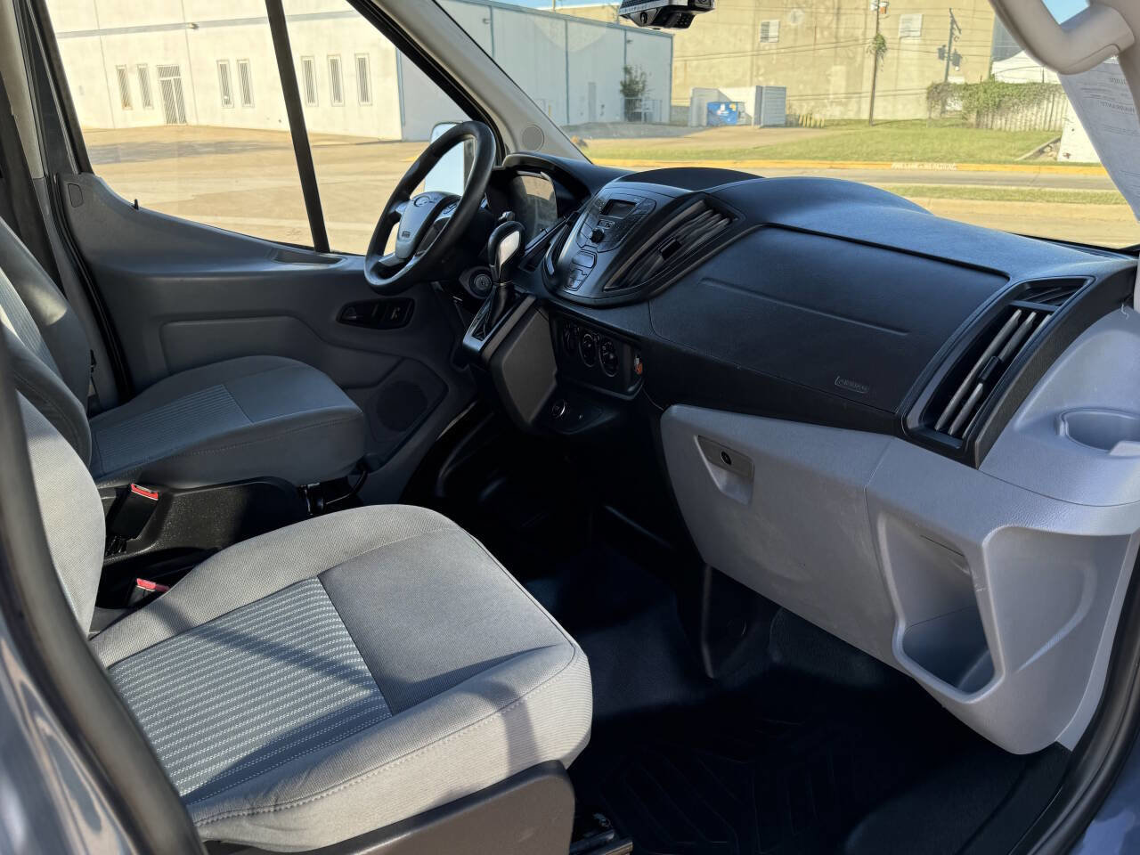 Used 2019 Ford Transit 250 148 High Roof Extended image 13