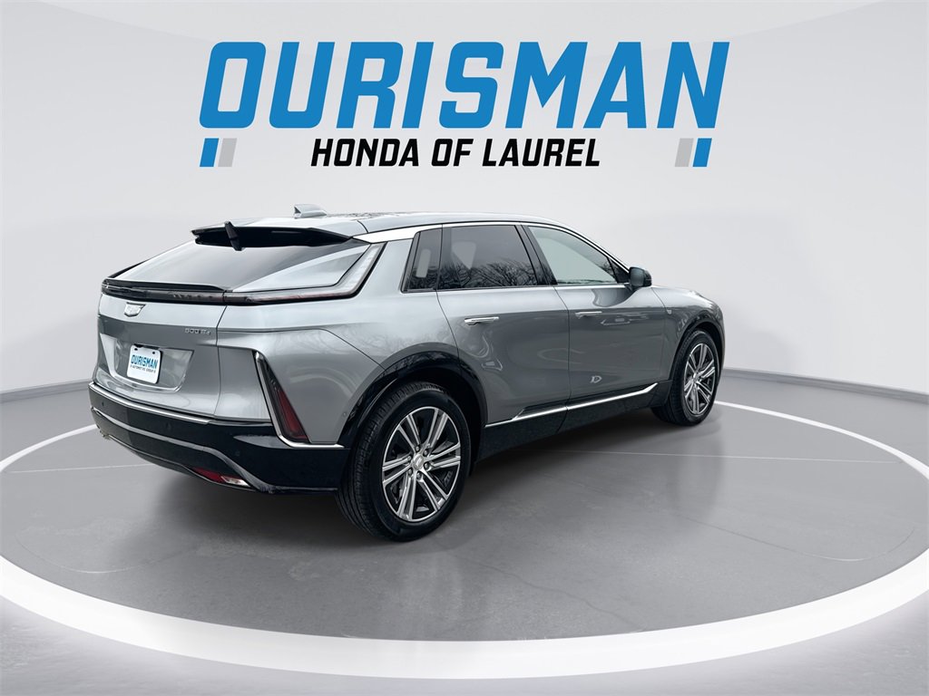 Used 2024 Cadillac Lyriq Luxury image 8