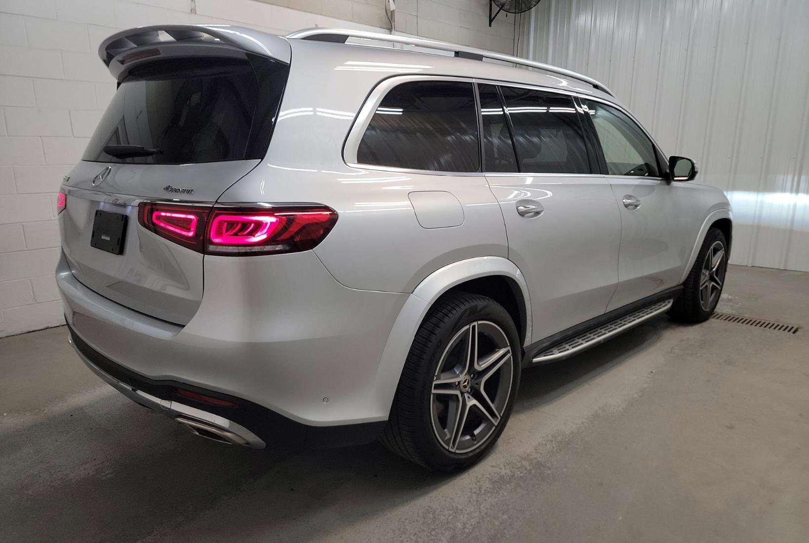 Used 2021 Mercedes-Benz GLS 580 4MATIC image 6