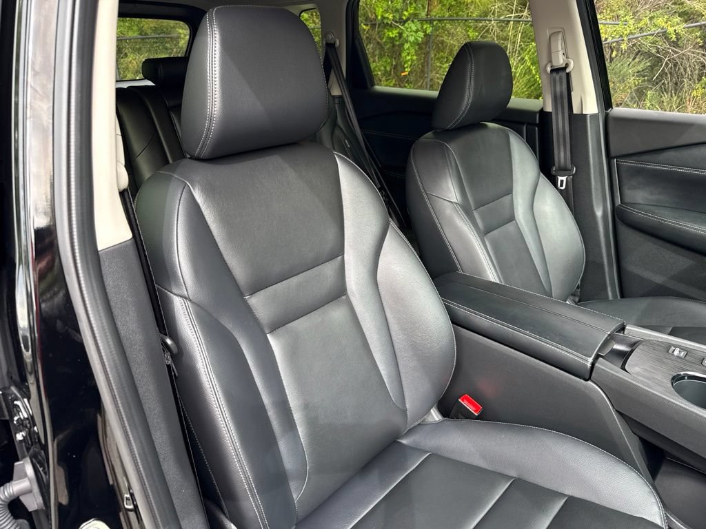 Certified 2025 Nissan Rogue SL FWD image 43