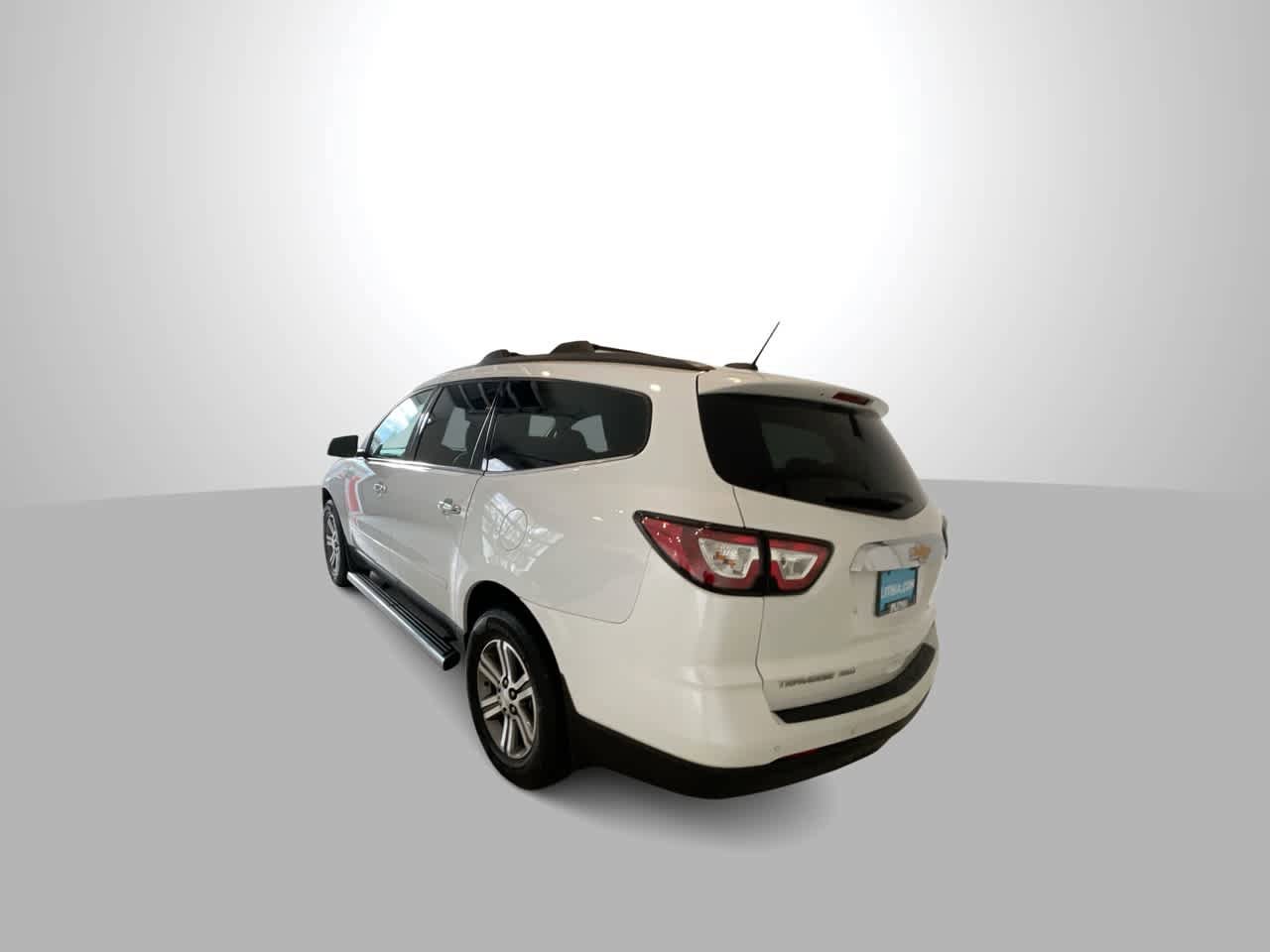 Used 2017 Chevrolet Traverse LT AWD/4WD image 6