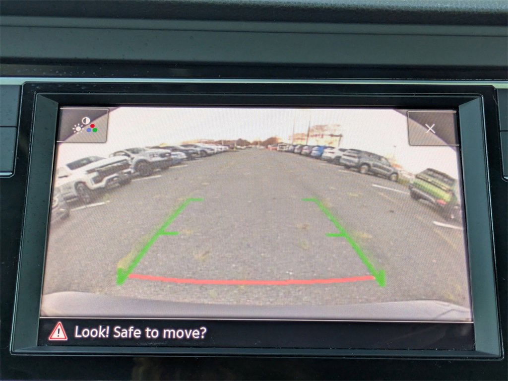 Certified 2024 Volkswagen Jetta SE image 20