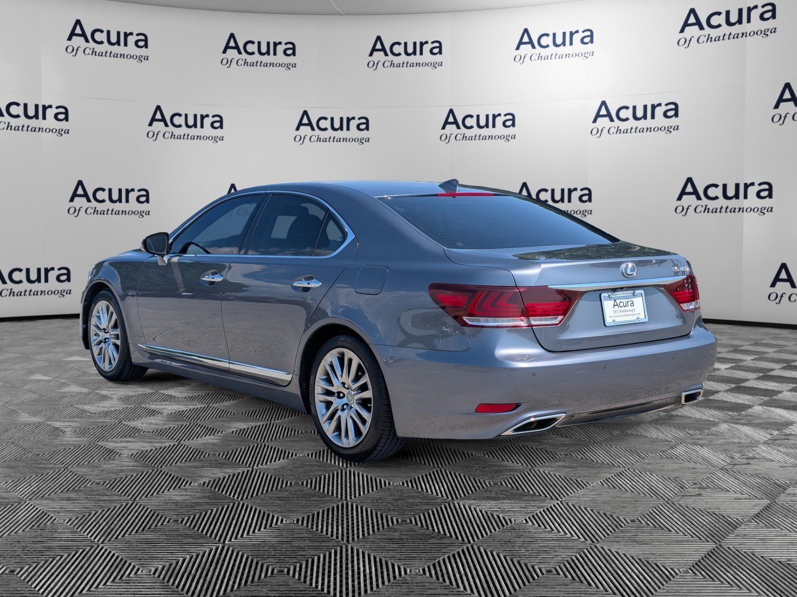 Used 2015 Lexus LS 460 image 7