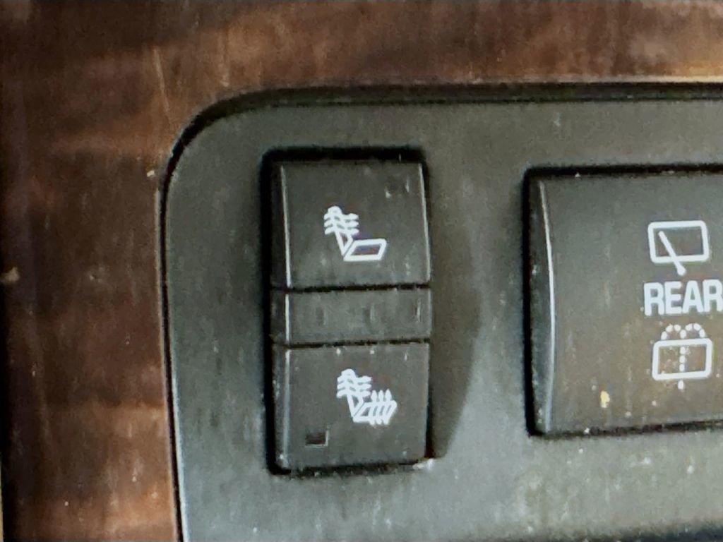 Used 2017 Buick Enclave Leather image 22