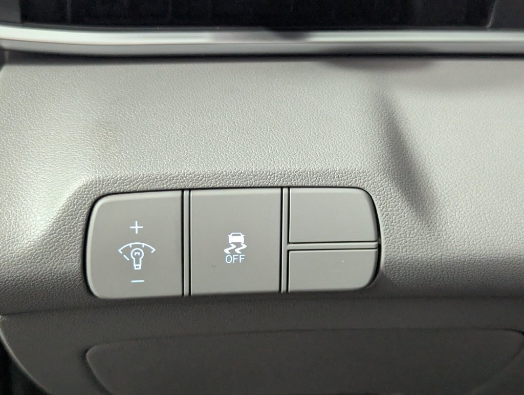 New 2026 Hyundai Elantra SEL Sport Premium FWD image 13
