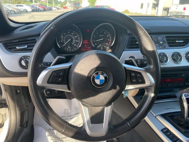 Used 2014 BMW Z4 sDrive28i RWD image 25