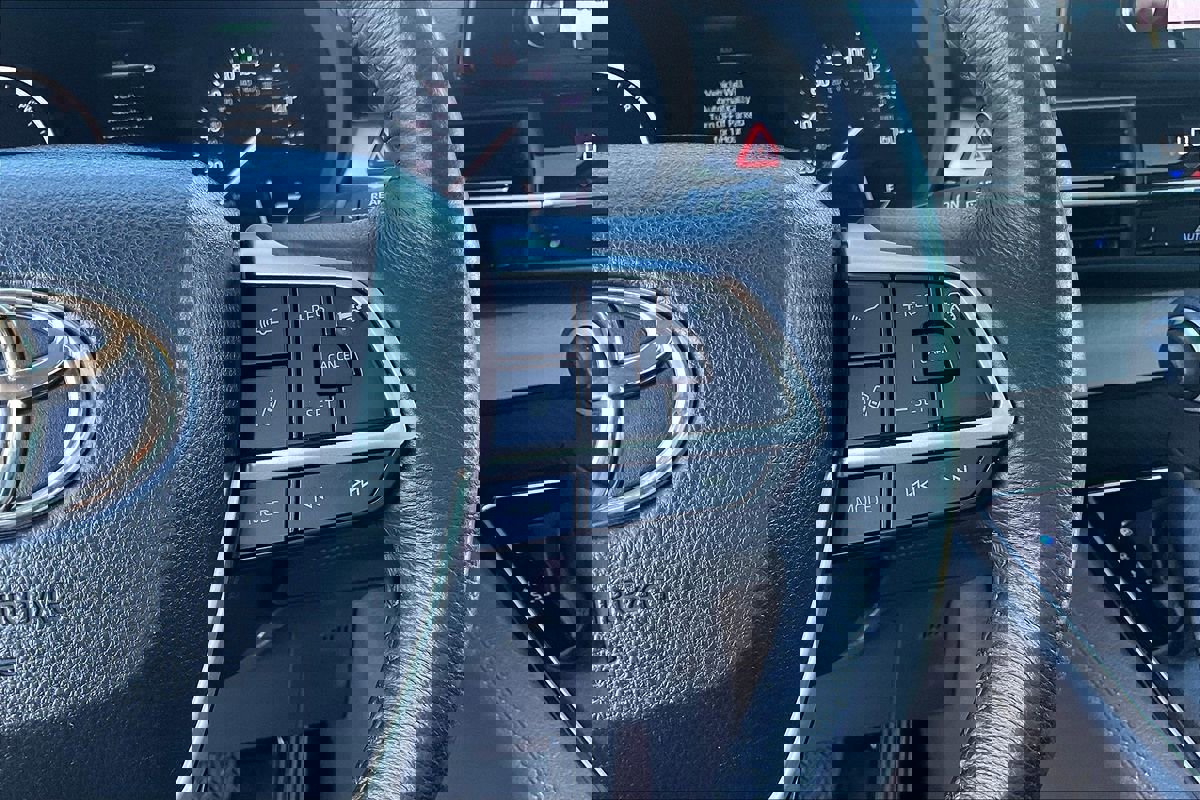 Used 2023 Toyota Sienna XLE image 15