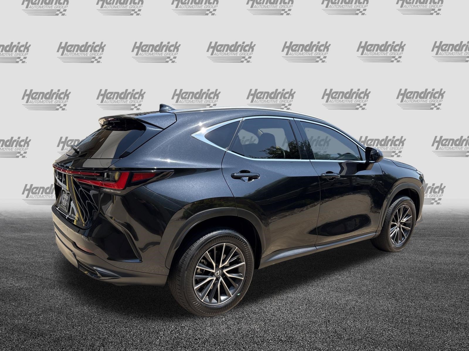 Used 2024 Lexus NX 250 FWD image 10
