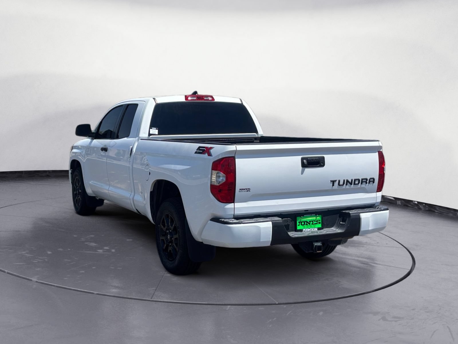 Used 2021 Toyota Tundra SR5 w/ SX Package RWD image 4