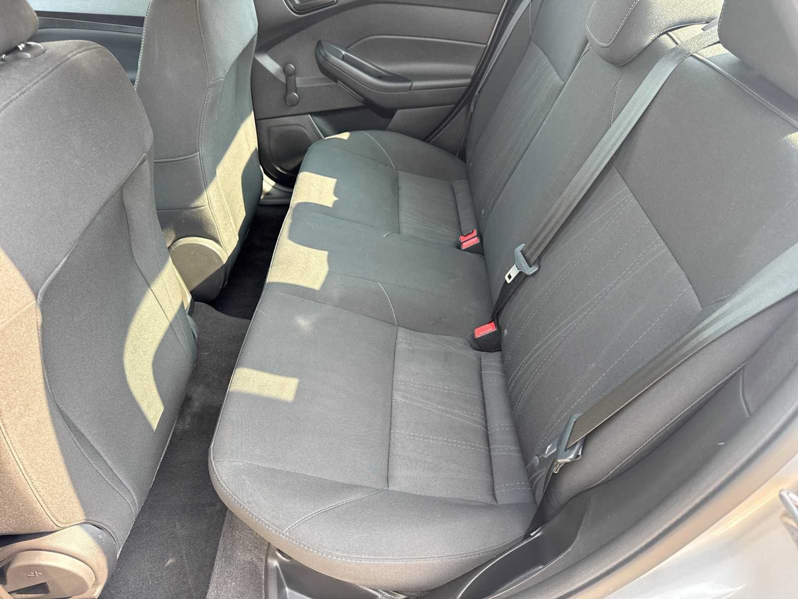 Used 2018 Ford Focus S FWD image 18