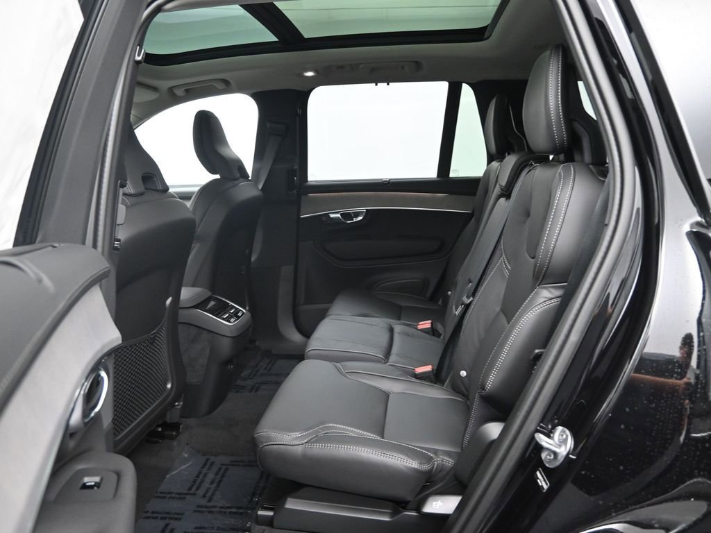 New 2026 Volvo XC90 B6 Ultra image 25
