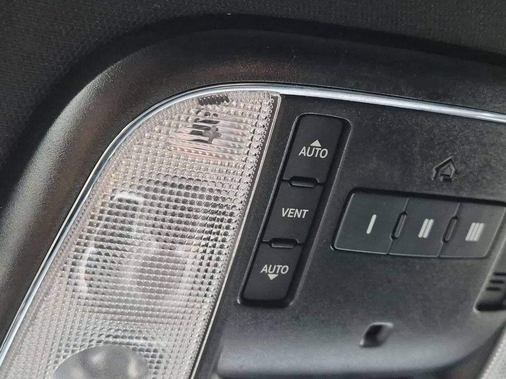 Used 2021 Jeep Grand Cherokee Laredo X AWD/4WD image 20