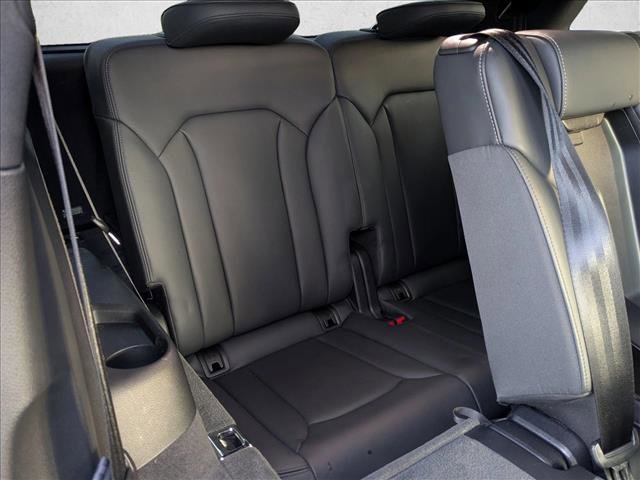 Used 2025 Audi Q7 3.0T Prestige image 23