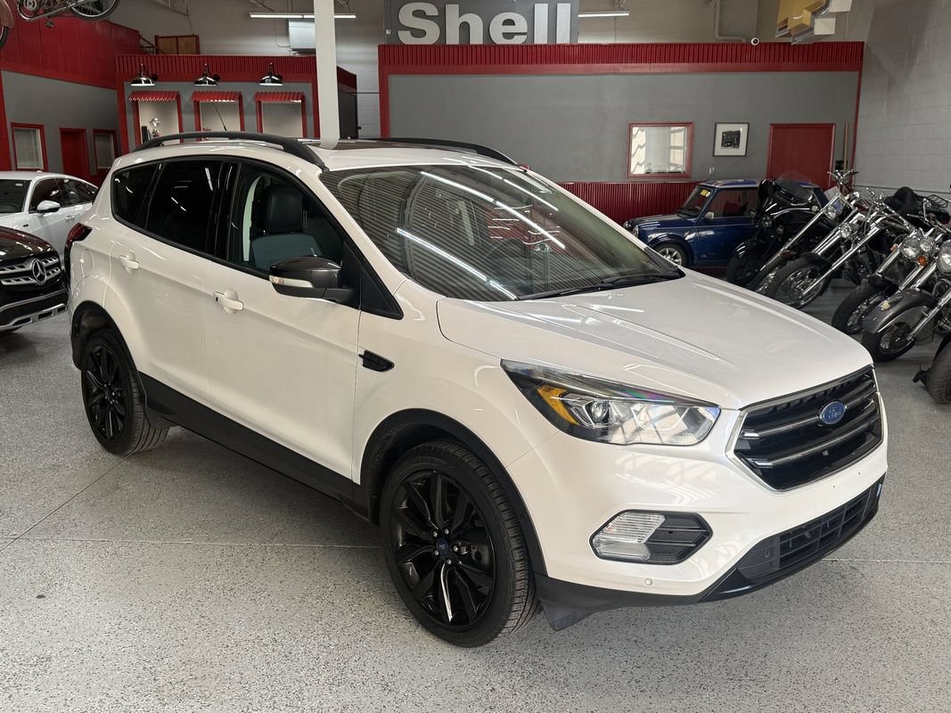 Used 2019 Ford Escape Titanium AWD/4WD image 8