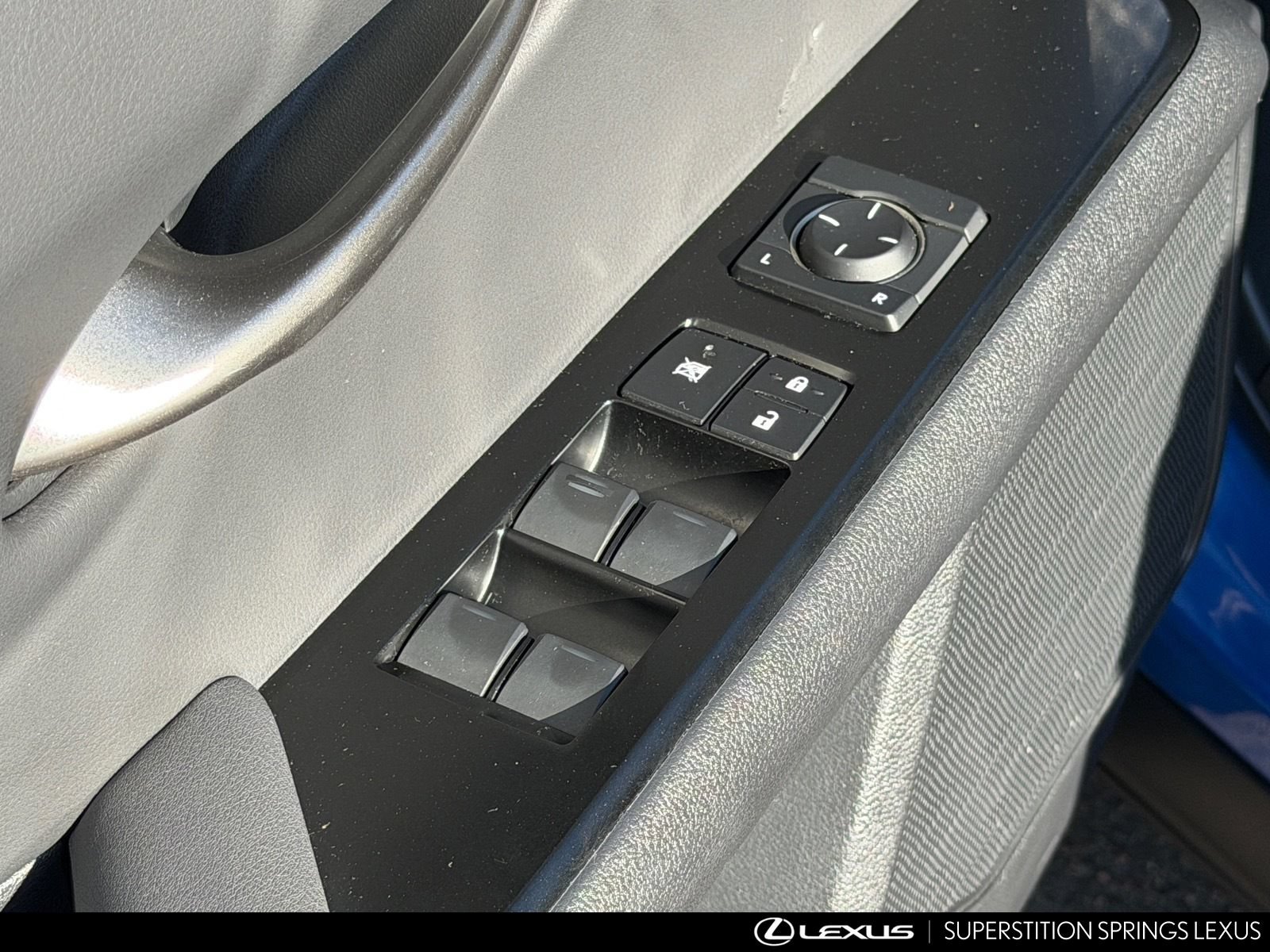 Certified 2024 Lexus UX 250h FWD image 15