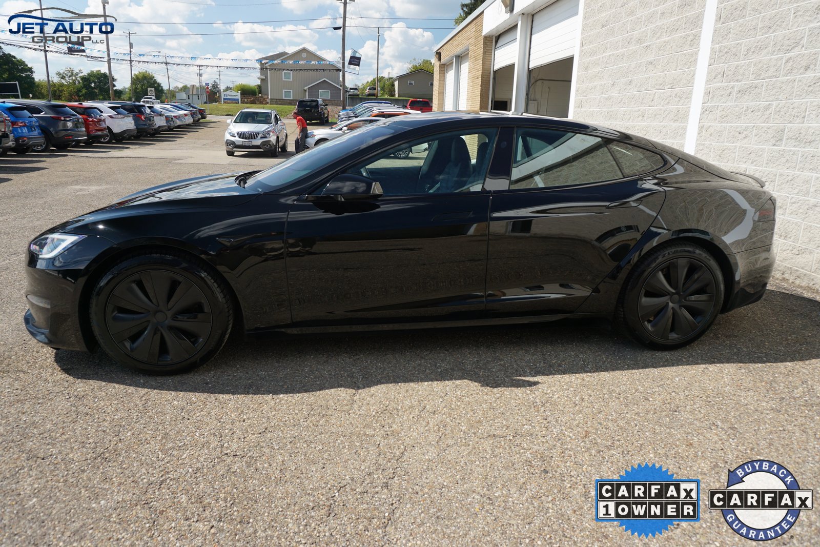 Used 2022 Tesla Model S Plaid image 4