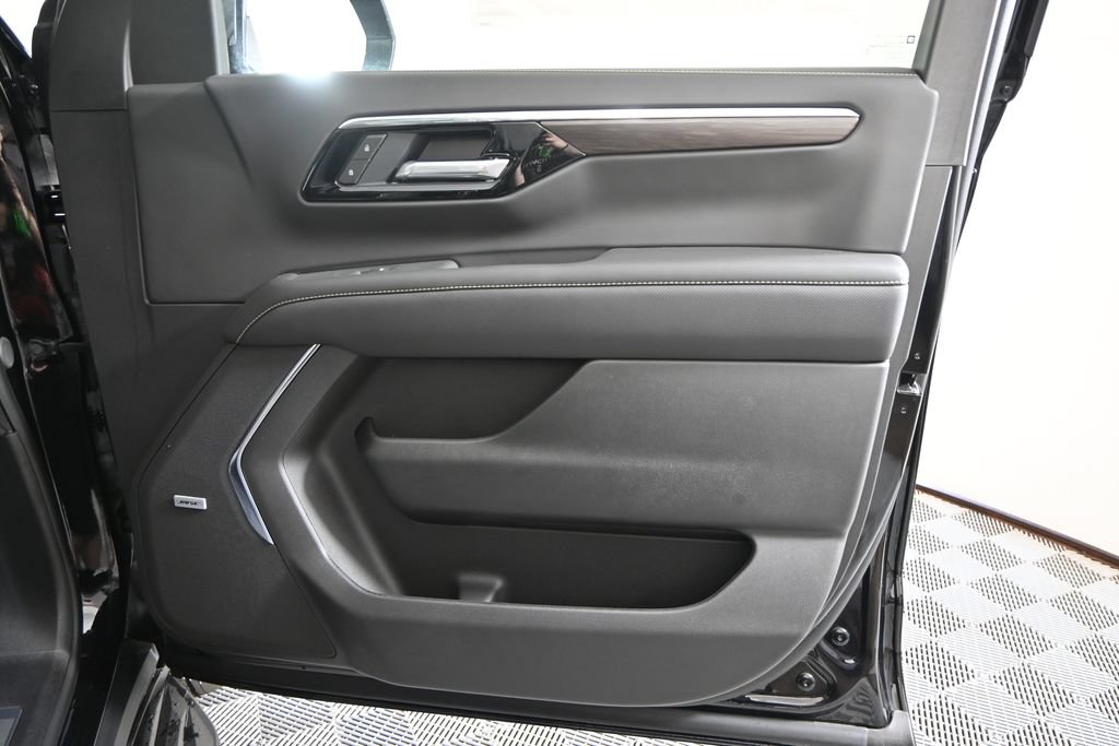 New 2026 Chevrolet Tahoe Premier AWD/4WD image 12