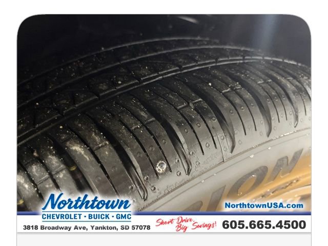 Used 2025 Ford Explorer ST image 29