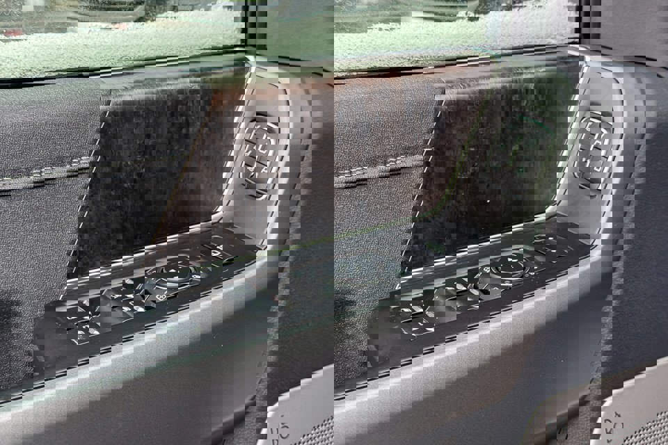 New 2026 Ford F250 Lariat w/ Black Appearance Package image 37