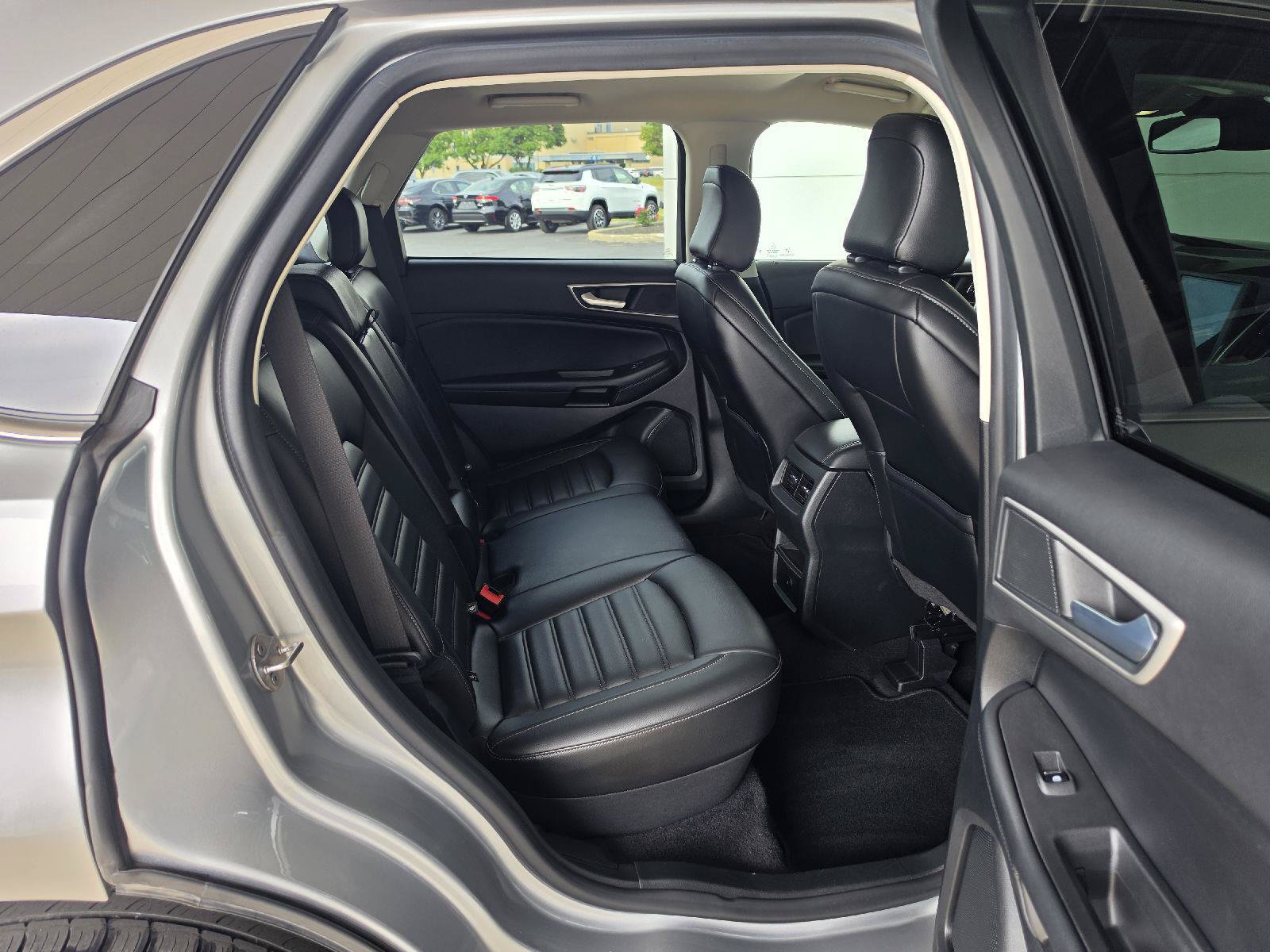 Used 2023 Ford Edge SEL AWD/4WD image 15