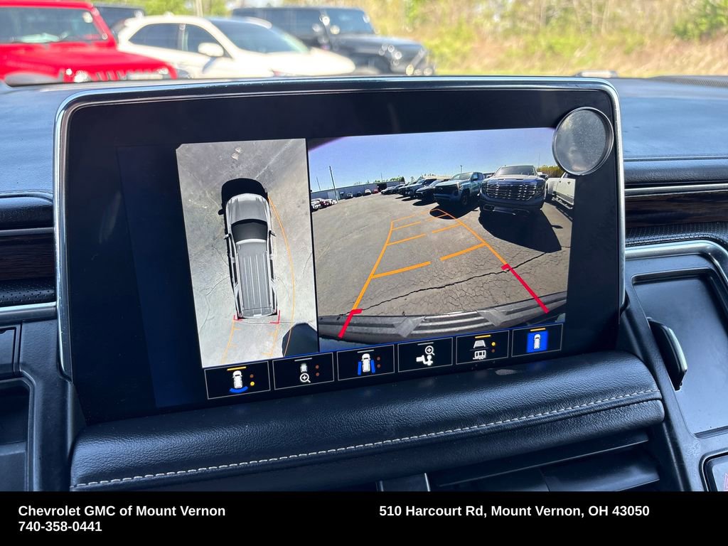 Used 2023 Chevrolet Suburban Premier AWD/4WD image 23