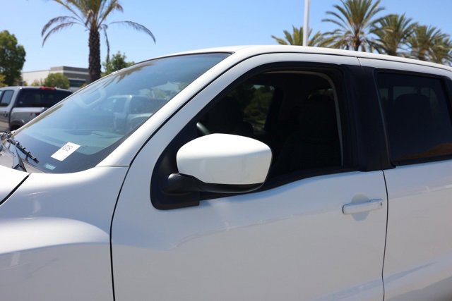 New 2025 Nissan Frontier SV image 12