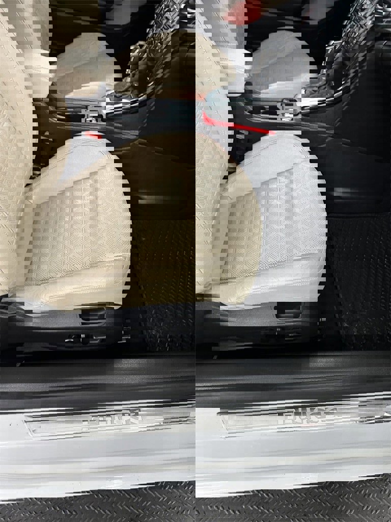 Used 2017 Buick Cascada Premium image 35