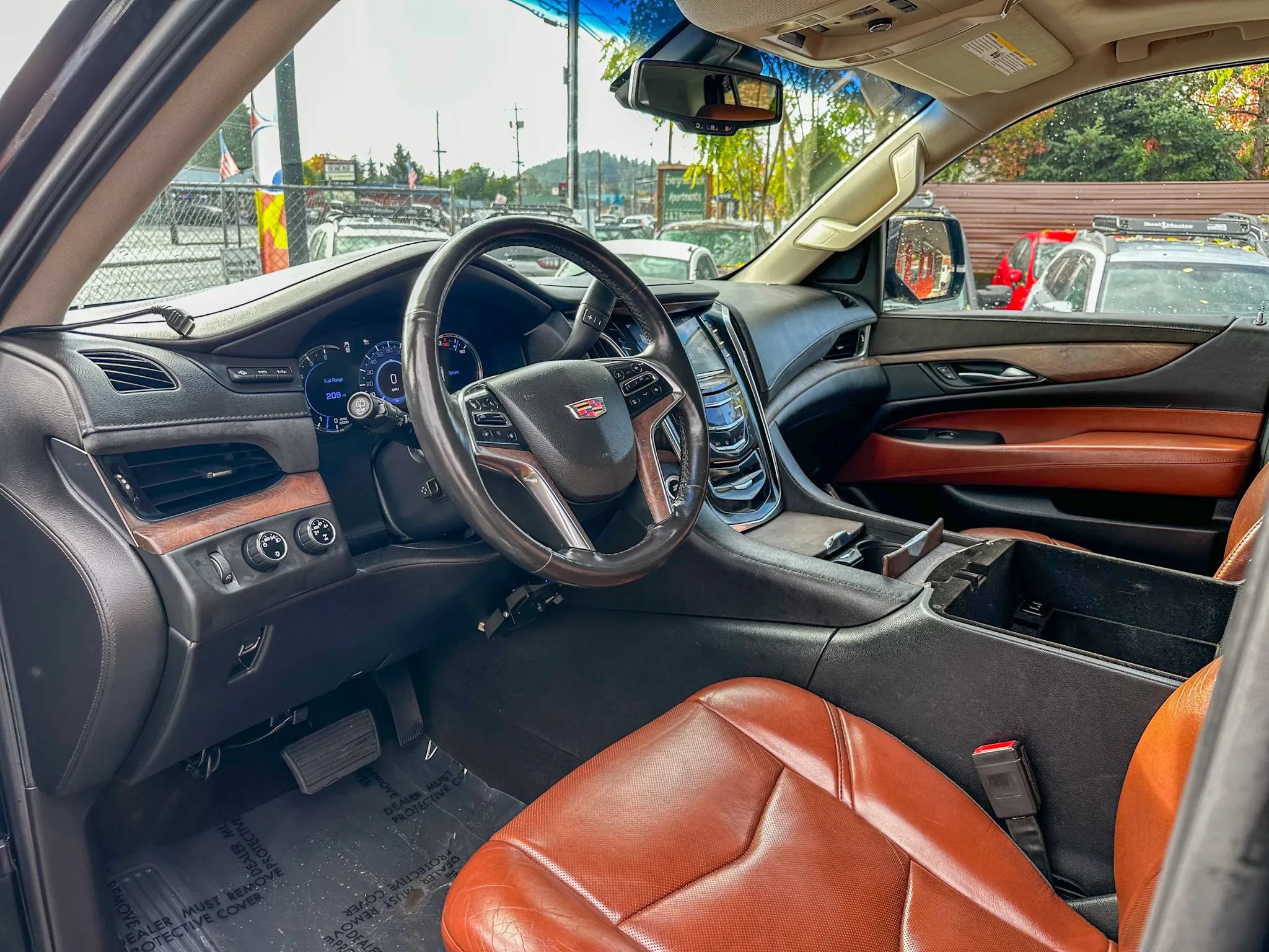 Used 2016 Cadillac Escalade Premium AWD/4WD image 11