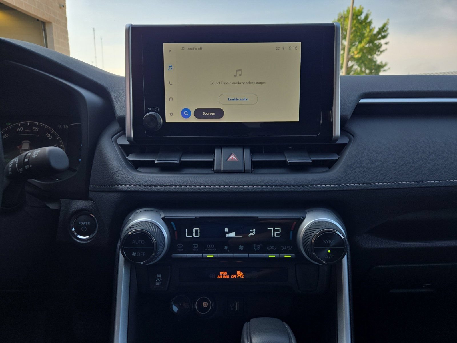Used 2025 Toyota RAV4 XLE AWD/4WD image 14
