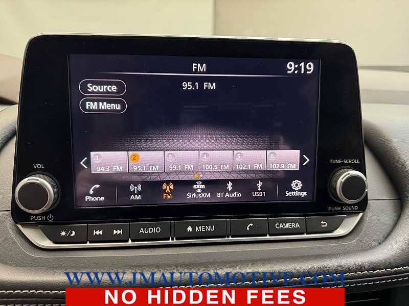 Used 2023 Nissan Rogue SV AWD/4WD image 22