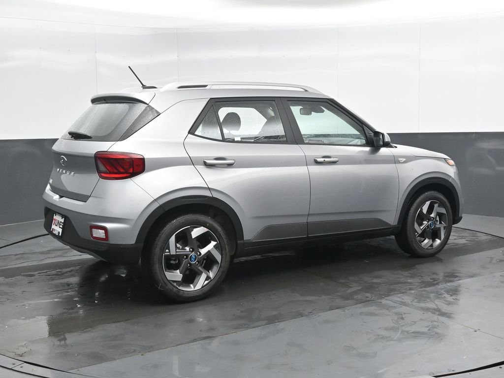New 2026 Hyundai Venue SEL image 2