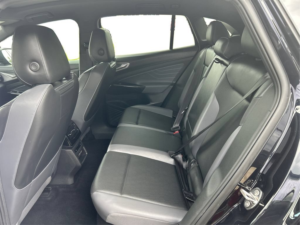 Used 2023 Volkswagen ID.4 Pro S Plus AWD/4WD image 11