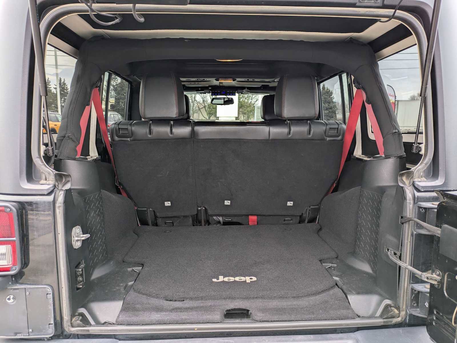 Used 2017 Jeep Wrangler Unlimited Rubicon image 29