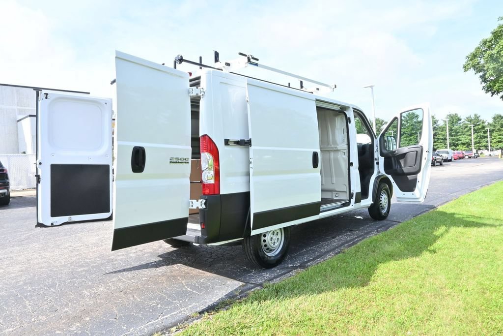 Used 2025 RAM ProMaster 2500 w/ Safety Group FWD image 48