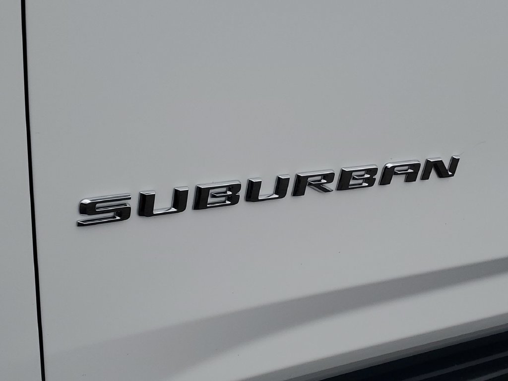 Used 2026 Chevrolet Suburban LS RWD image 31