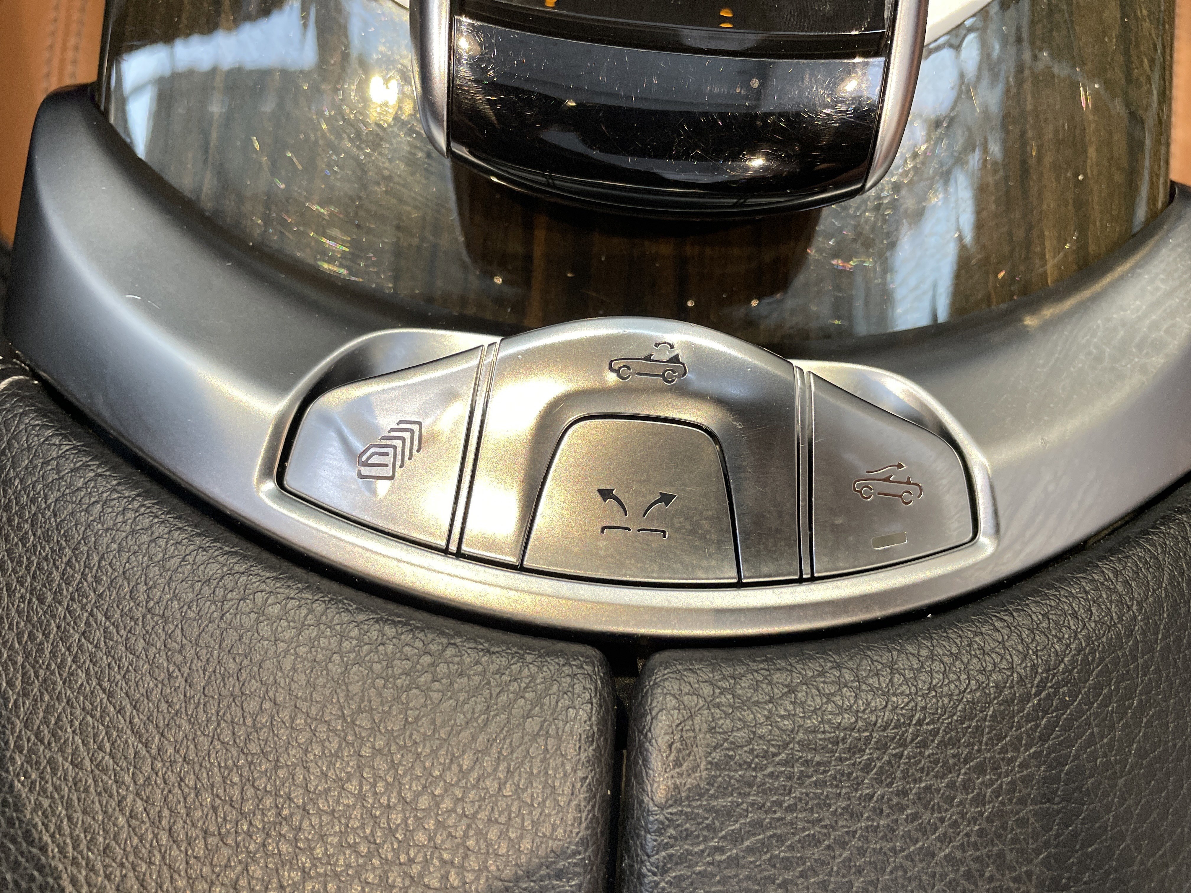 Used 2020 Mercedes-Benz C 300 4MATIC Cabriolet image 32