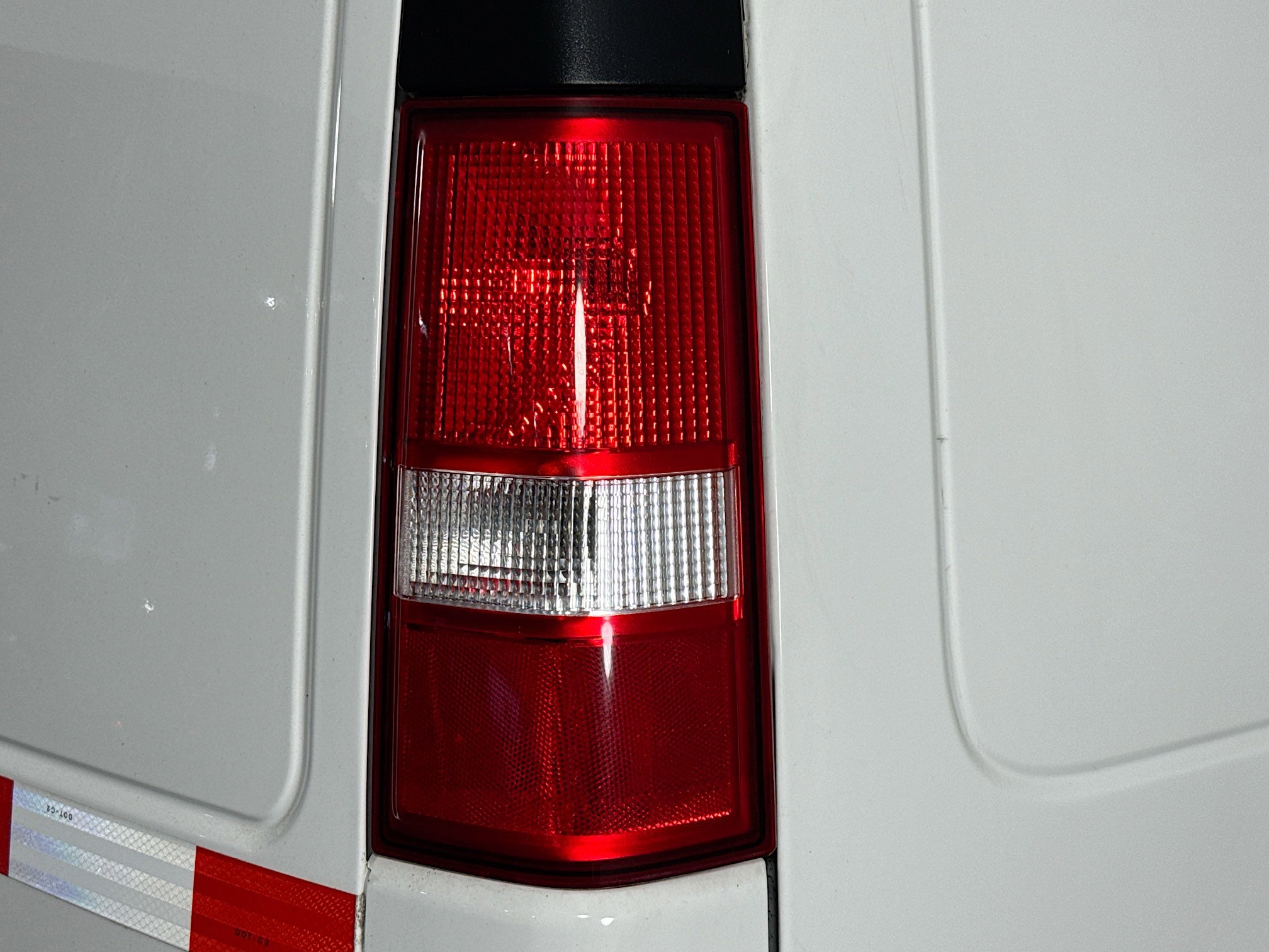 Used 2021 Chevrolet Express 2500 RWD image 25