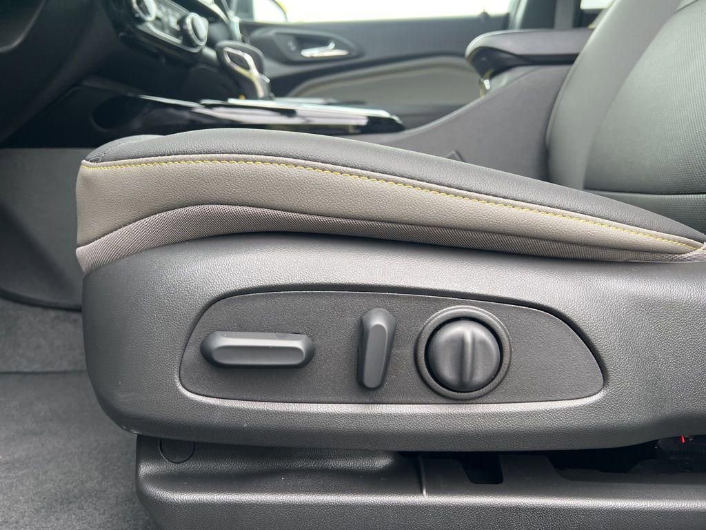 New 2026 Chevrolet Trax ACTIV w/ Sunroof Package image 8