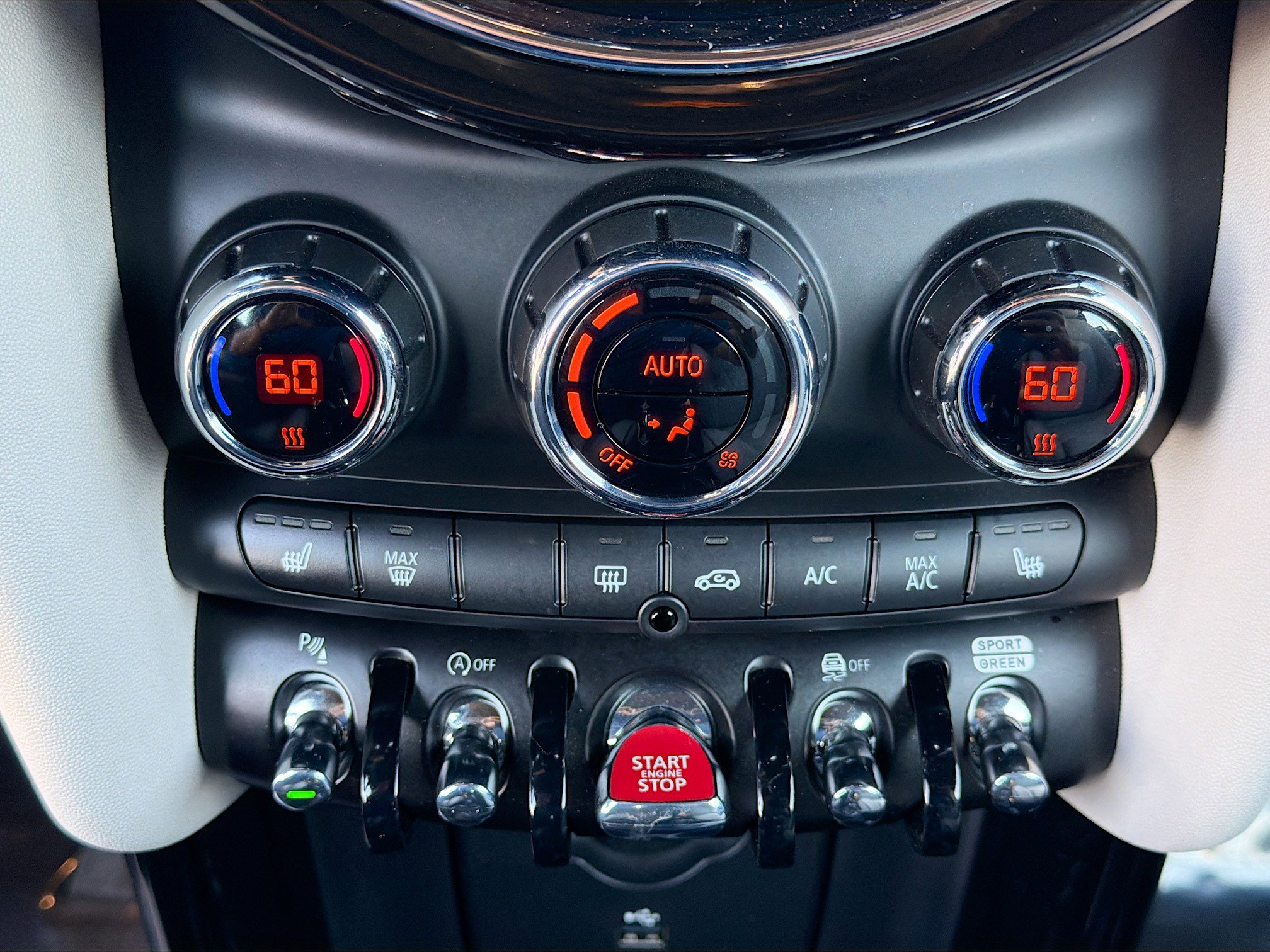 Used 2024 MINI Cooper S image 32