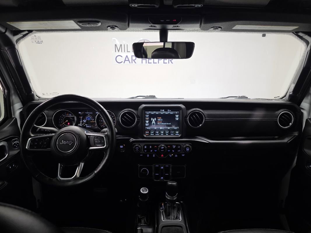 Used 2020 Jeep Gladiator Overland image 4