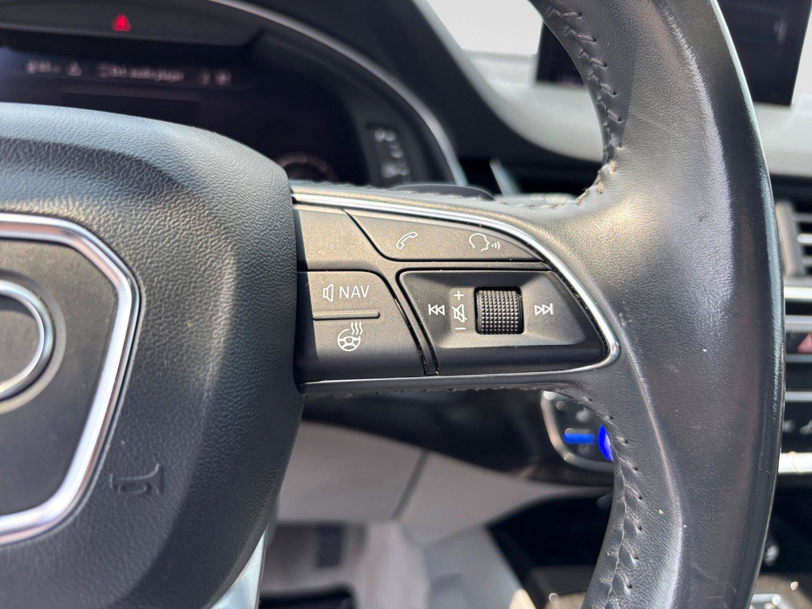 Used 2018 Audi Q7 3.0T Prestige AWD/4WD image 27