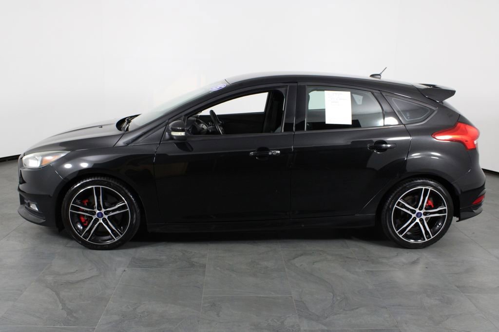 Used 2015 Ford Focus ST image 11
