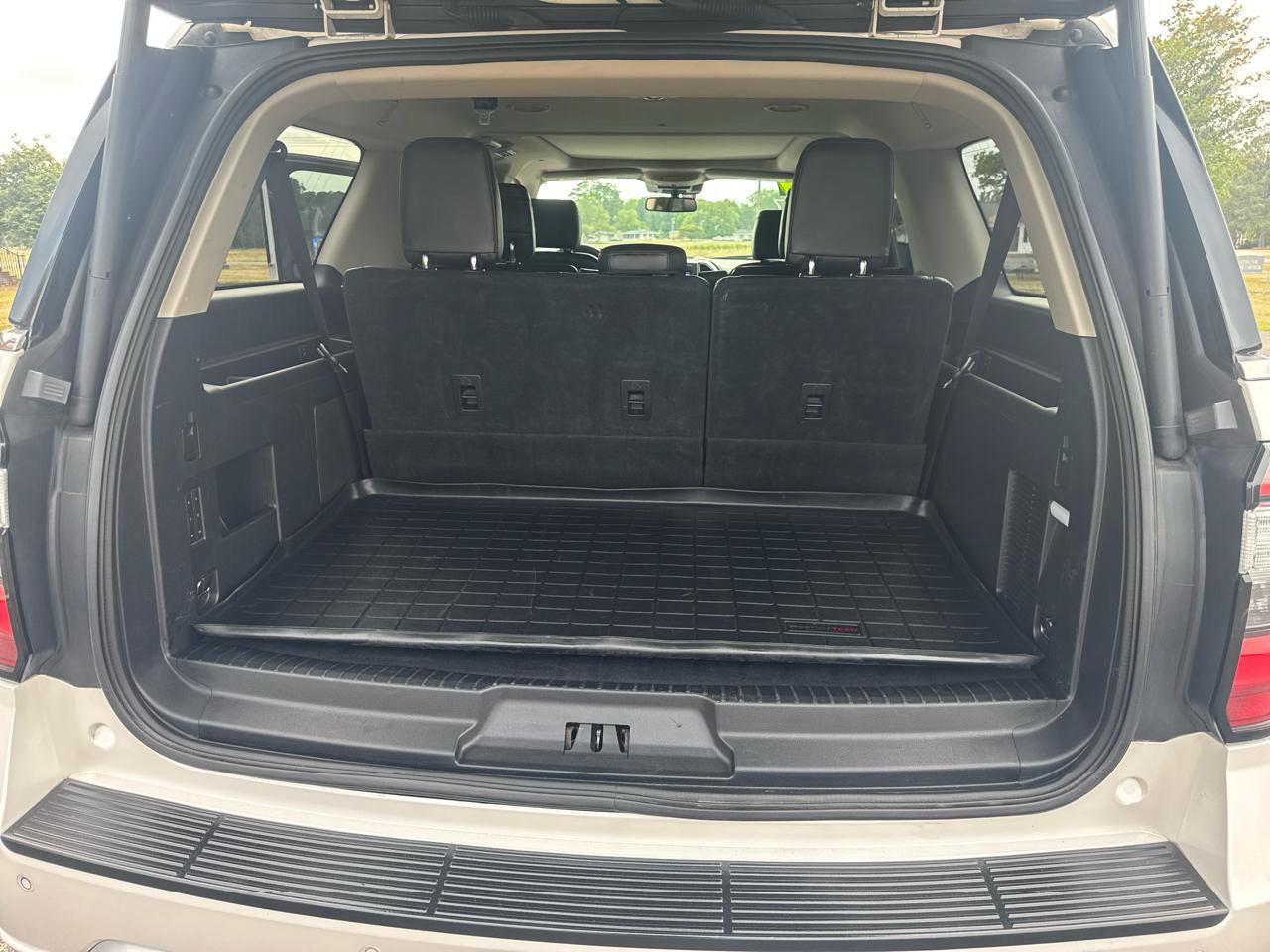 Used 2019 Ford Expedition Max Platinum RWD image 18