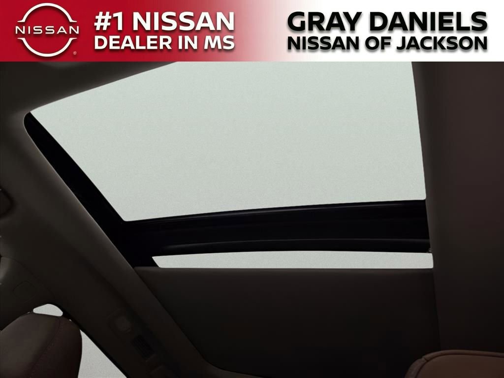 New 2026 Nissan Pathfinder Platinum image 10