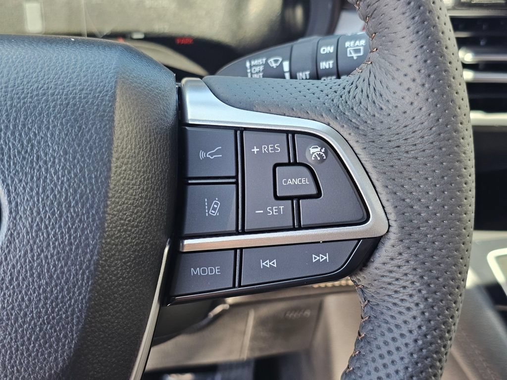 New 2026 Toyota Sienna Limited AWD/4WD image 31