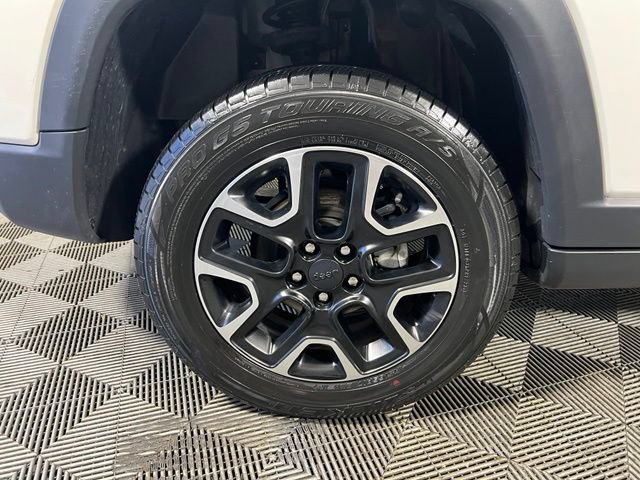 Certified 2019 Jeep Compass Trailhawk w/ Cold Weather Group AWD/4WD image 15